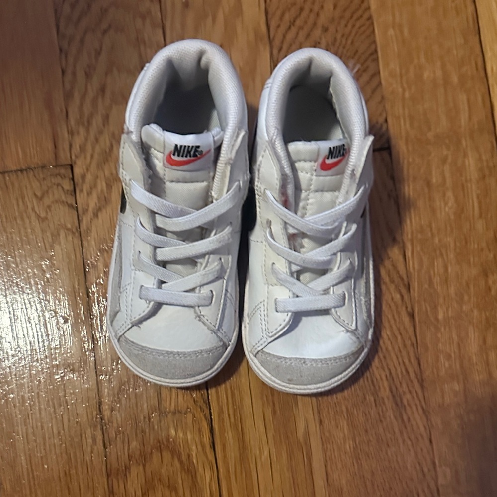 Nike Kids White and Gray Sneakers
